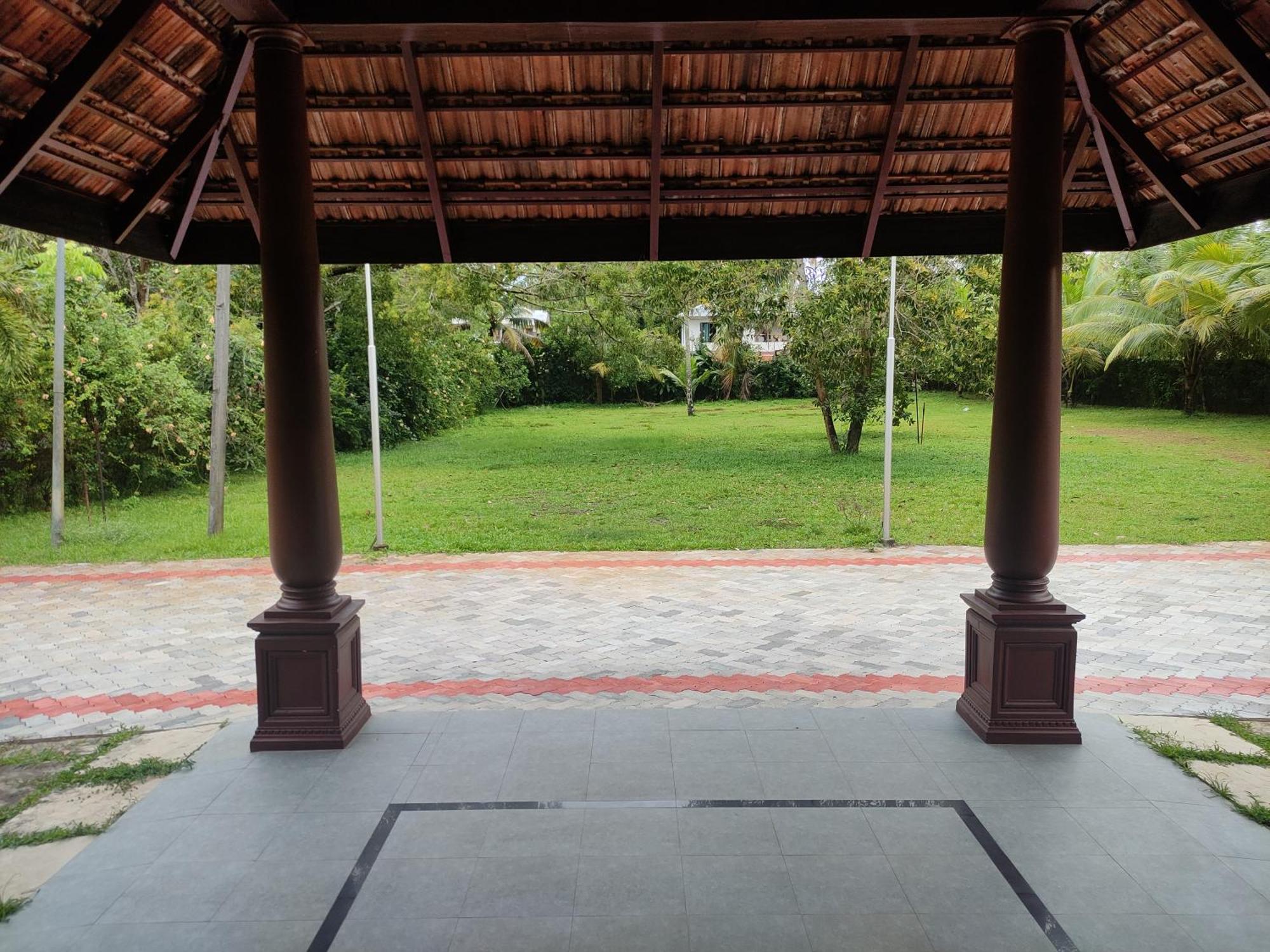 Marari Beach Palace Mararikulam Exterior foto