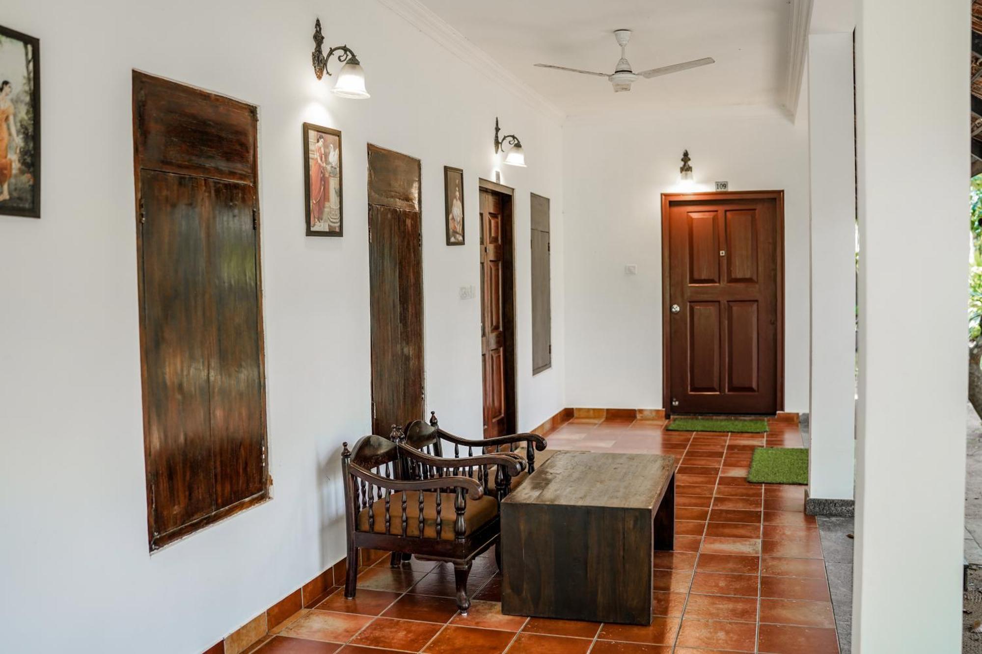 Marari Beach Palace Mararikulam Exterior foto